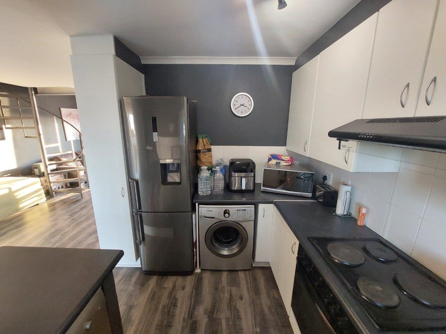 To Let 1 Bedroom Property for Rent in Royal Ascot Western Cape